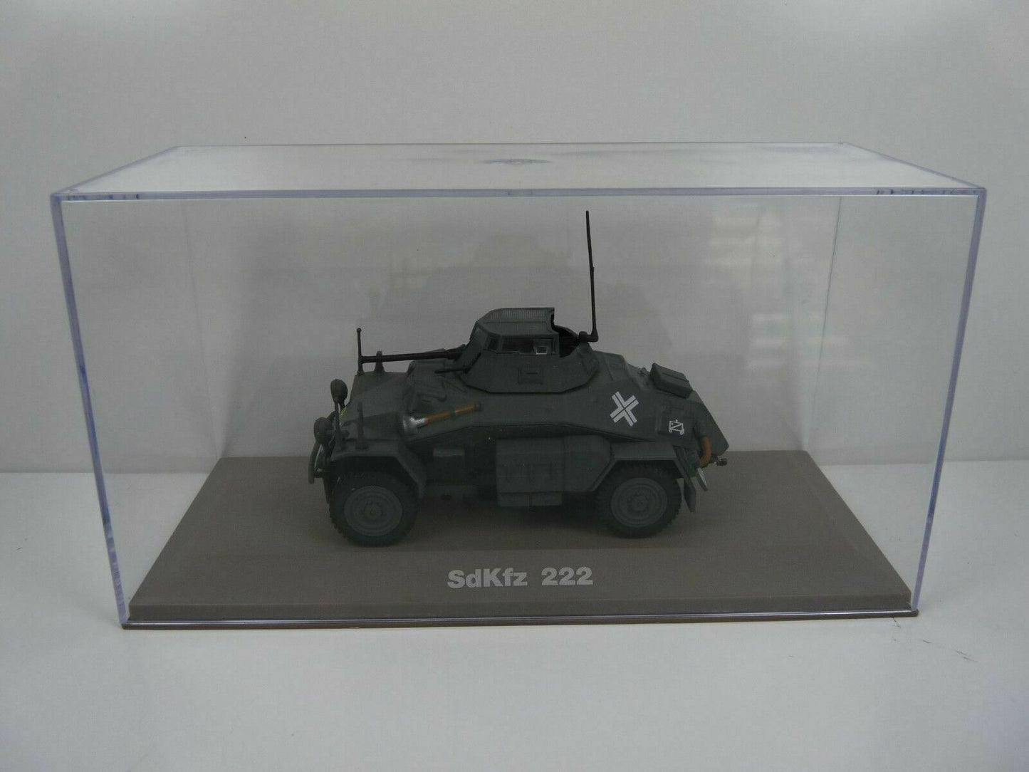 BL26 Atlas IXO 1/43 Blindés WW2 : SdKfz 222 automitrailleuse Leichter panzer