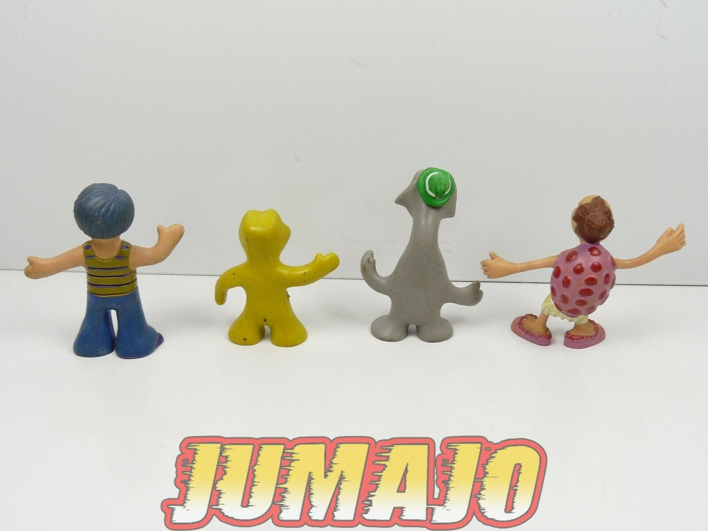 FIG80a lot 4 figurines PVC schleich 1974 KLAWITTERBUS 5/7,5 cm Freddy chien