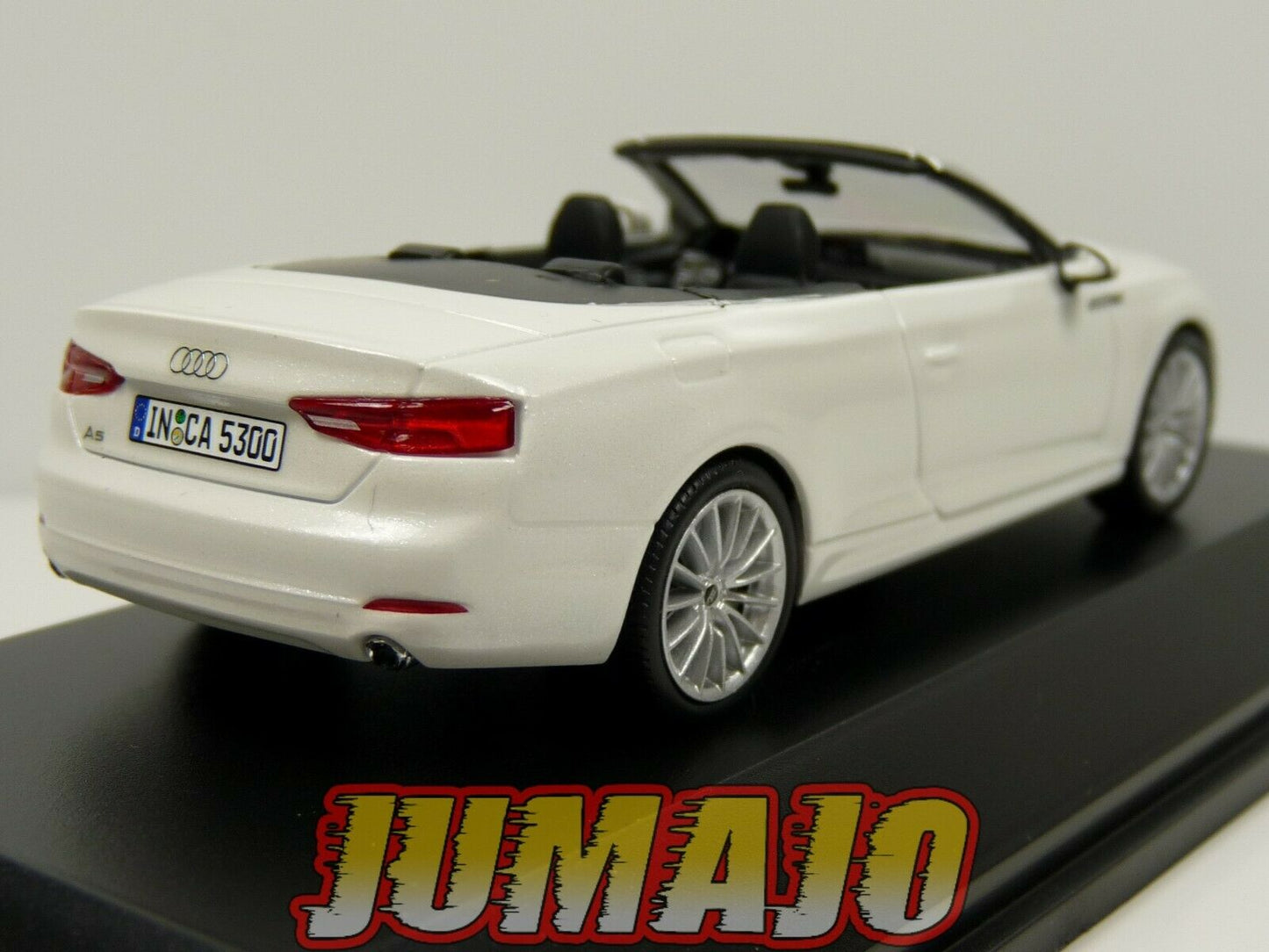 AUD7 voiture 1/43 SPARK : Audi A5 Cabriolet Tofana White