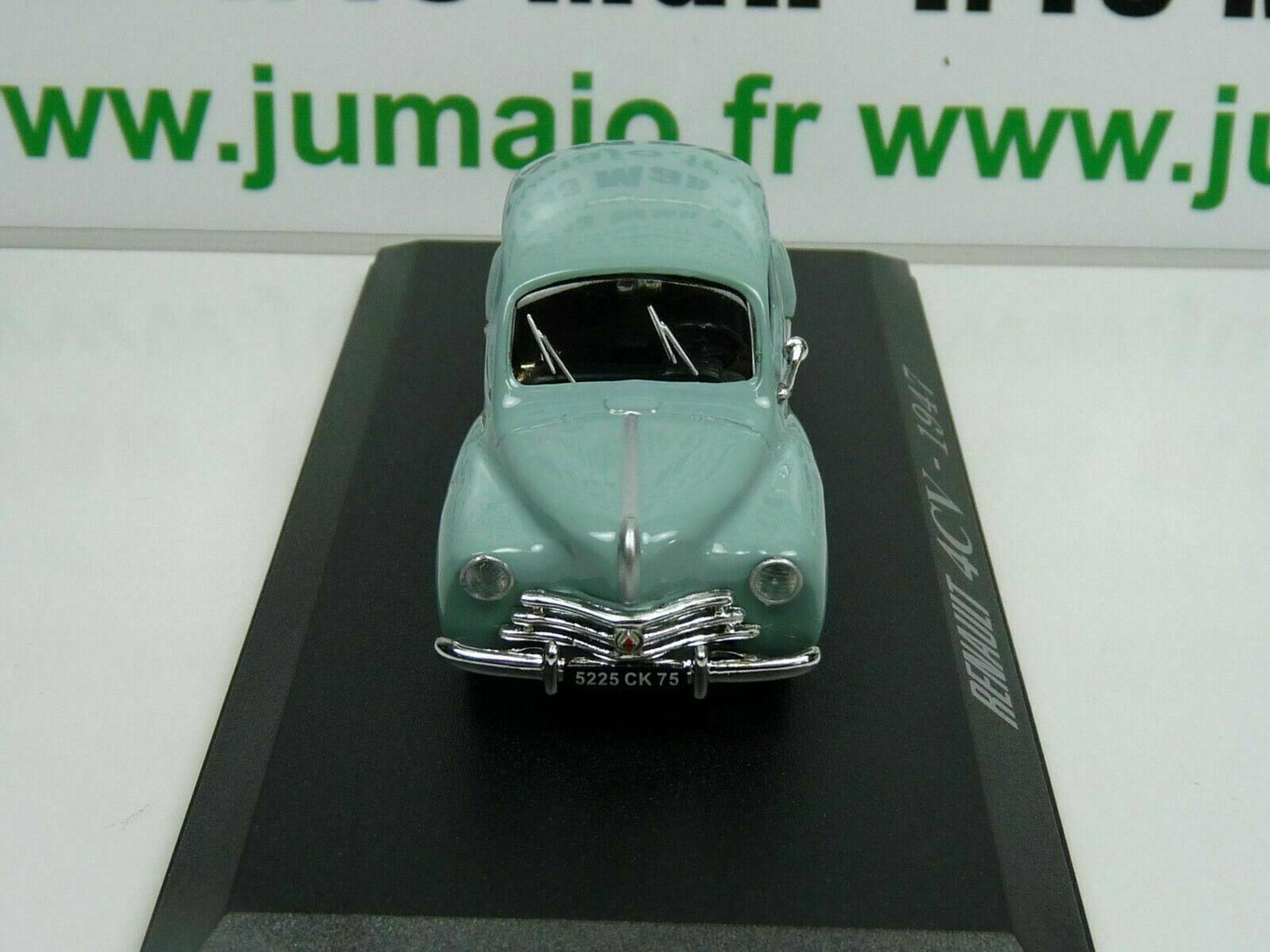 RE3 voiture 1/43 M6 universal hobbies : RENAULT 4CV 1947