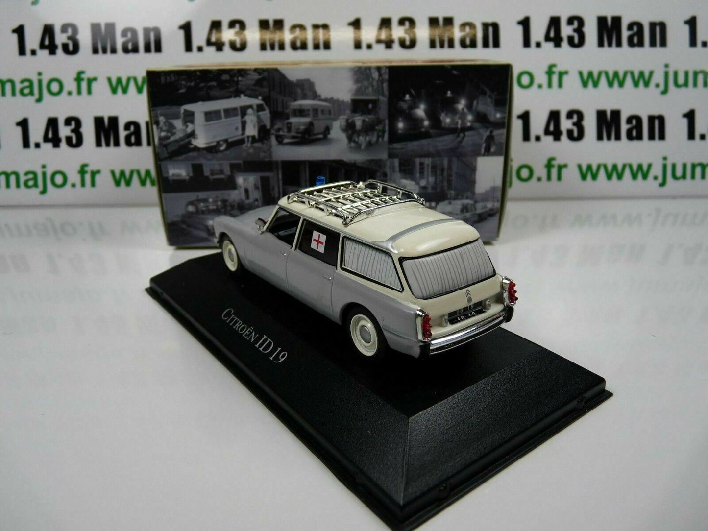 AMB4 1/43 IXO Atlas Ambulance Collection : CITROEN ID break 1962 croix rouge