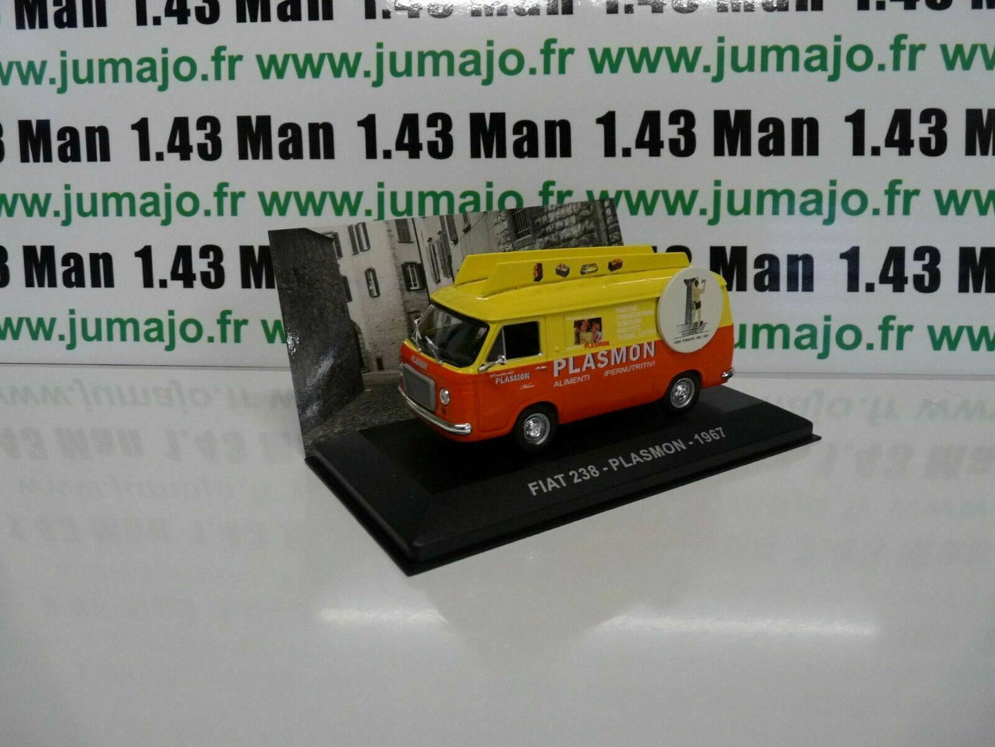 lot 4 1/43 IXO Altaya camionnette FIAT Alfa Roméo Lavazza Ferrero Plasmon Charms