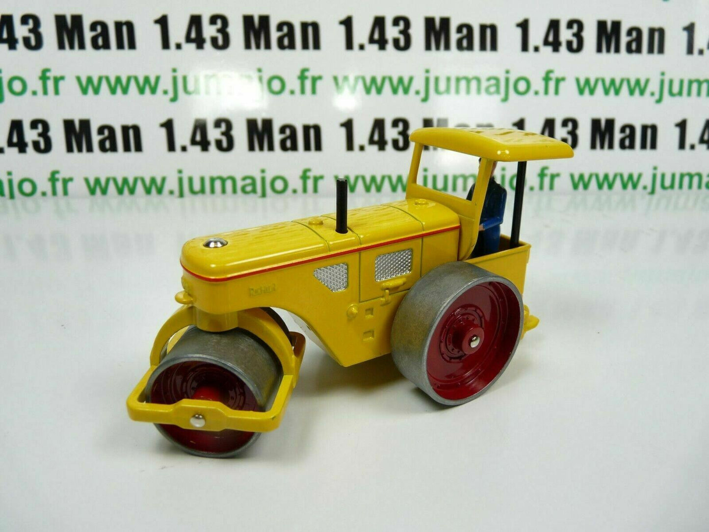 DT40 Voiture réédition DINKY TOYS atlas : 830 Rouleau Compresseur Richier