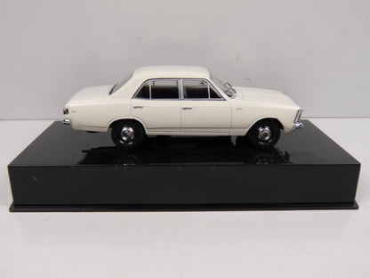 CVT60 voiture 1/43 IXO Salvat BRESIL CHEVROLET : Chevrolet Opala 1968