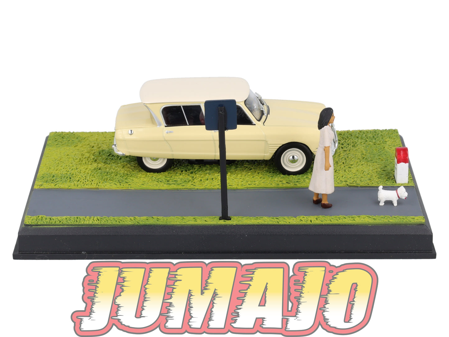 NB11 Voiture IXO 1/43 Diorama Route bleue CITROEN AMI 6 "la promenade du chien"