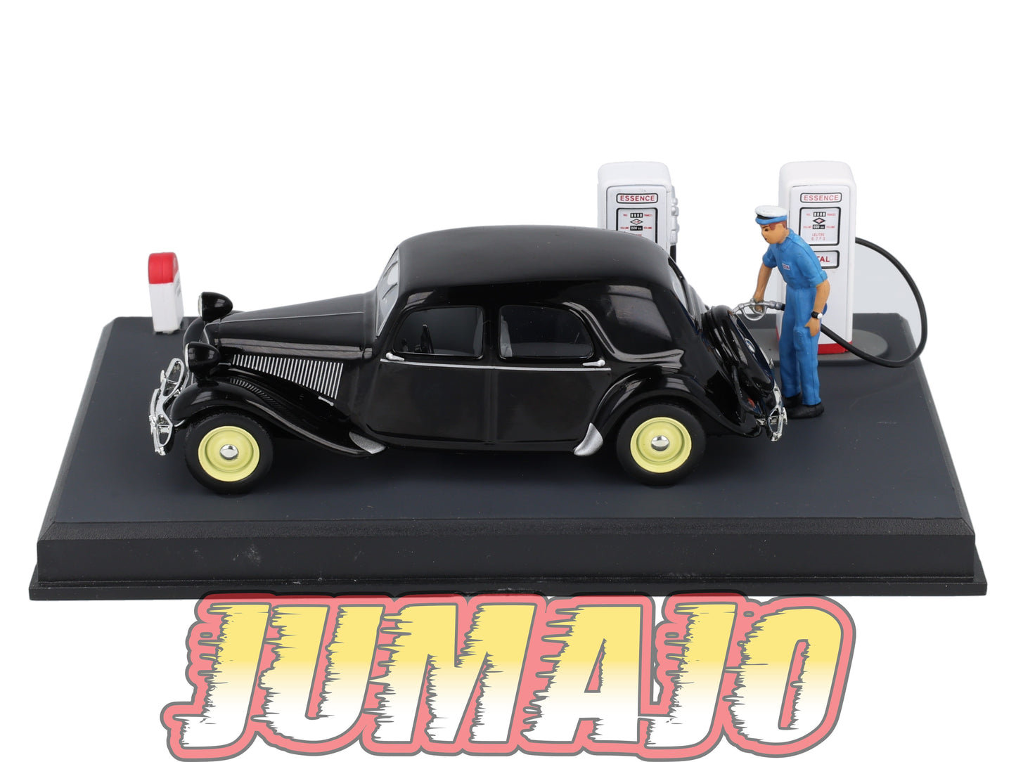 NB2 Voiture IXO 1/43 Diorama Route bleue CITROEN Traction berline le plein d'essence