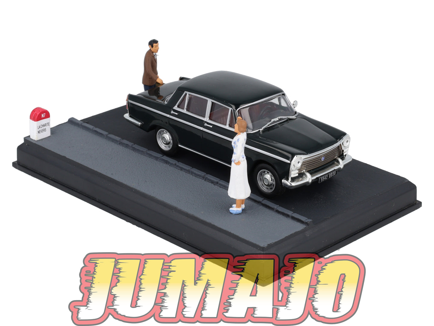 NB38 Voiture IXO 1/43 Diorama Route bleue SEAT 1500 L'Hôtel des Voyageurs