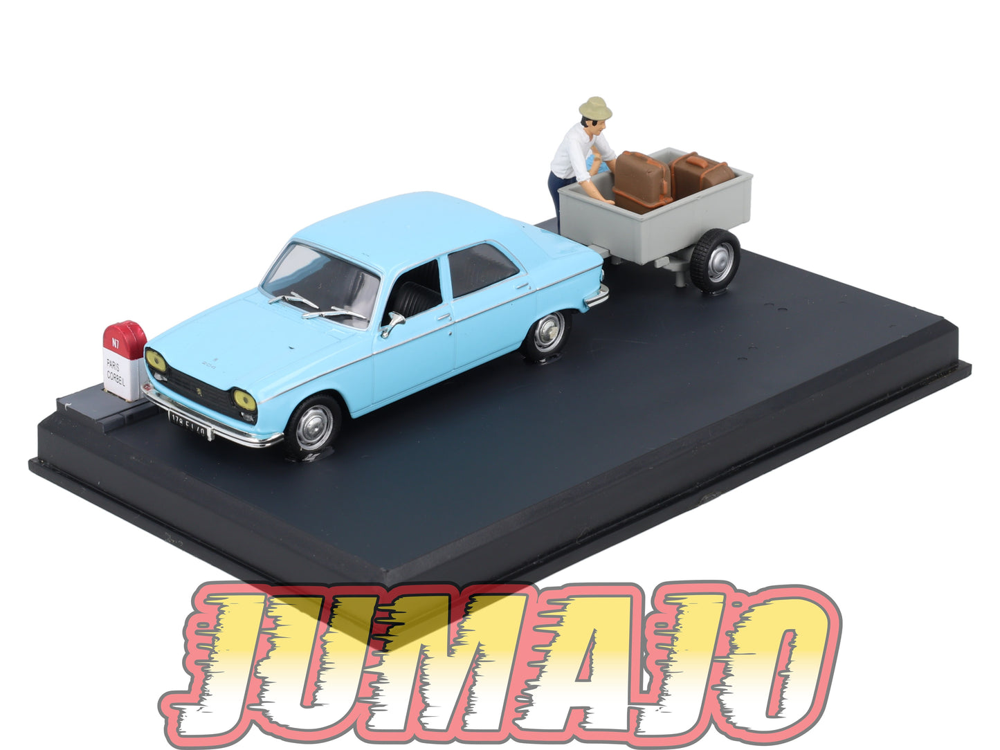 NB59 Voiture IXO 1/43 Diorama Route bleue PEUGEOT 204 "La remorque"