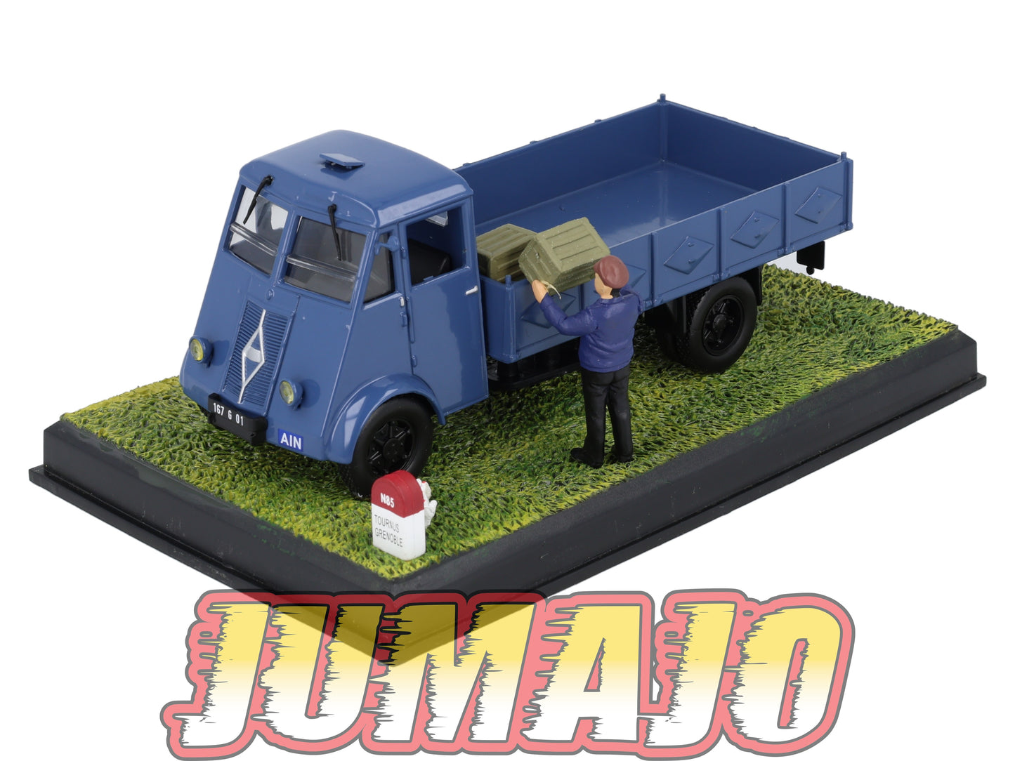 NB65 Voiture IXO 1/43 Diorama Route bleue RENAULT AHN "L'éleveur de poulet"