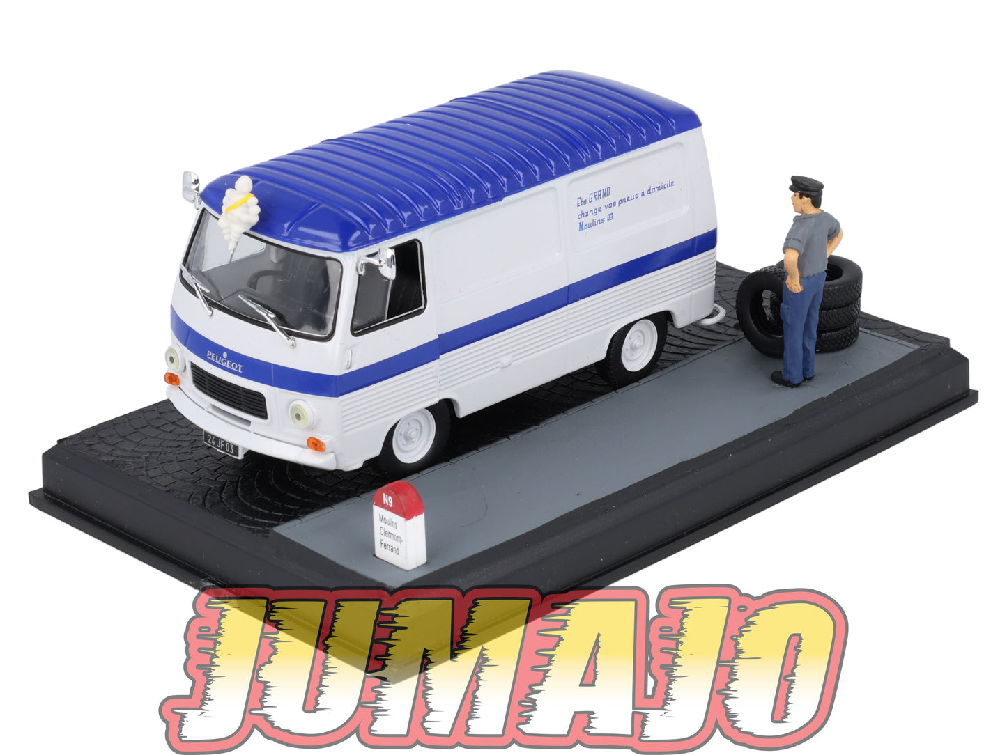 NB75 Voiture IXO 1/43 Diorama Route bleue PEUGEOT J7 Michelin "La livraison de pneus"