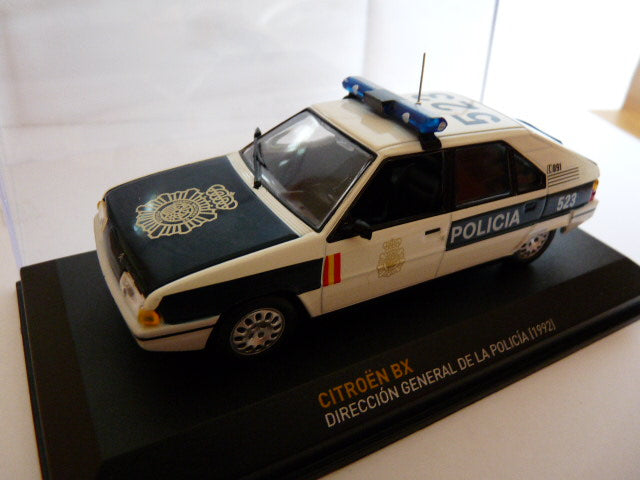 POS4Z voiture 1/43 IXO altaya POLICE Espagne : CITROËN BX 1992 Policia