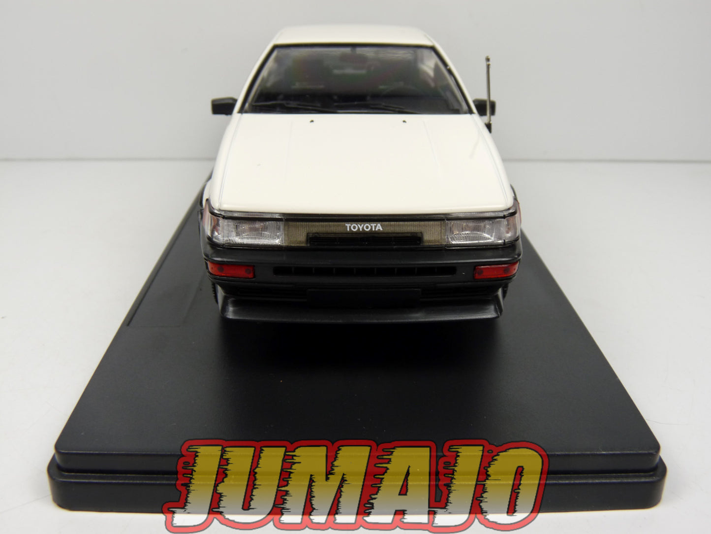 PTVQ30 Voiture 1/24 SALVAT Models : Toyota Corolla GT 1983