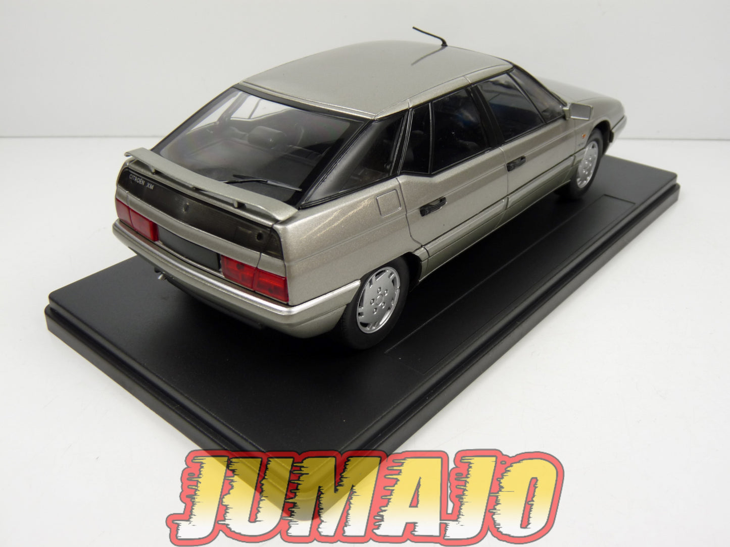 PTVQ59 Voiture 1/24 SALVAT Models : Citroën XM 1993