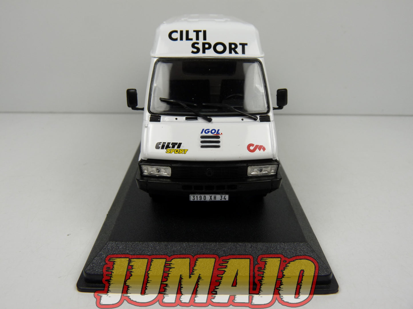 RIT8 voiture 1/43 IXO Rallye : Renault Master Cilti sport 1998