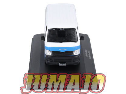 TAX14 Voiture 1/43 IXO Altaya Taxis du Monde : TOYOTA Hiace 2004 Luanda