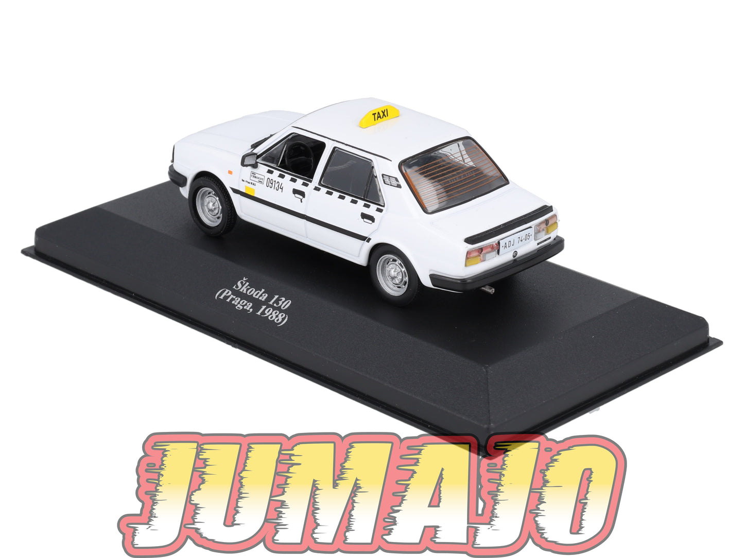 TAX55 Voiture 1/43 IXO Altaya Taxis du Monde : SKODA 130 1988 Praga