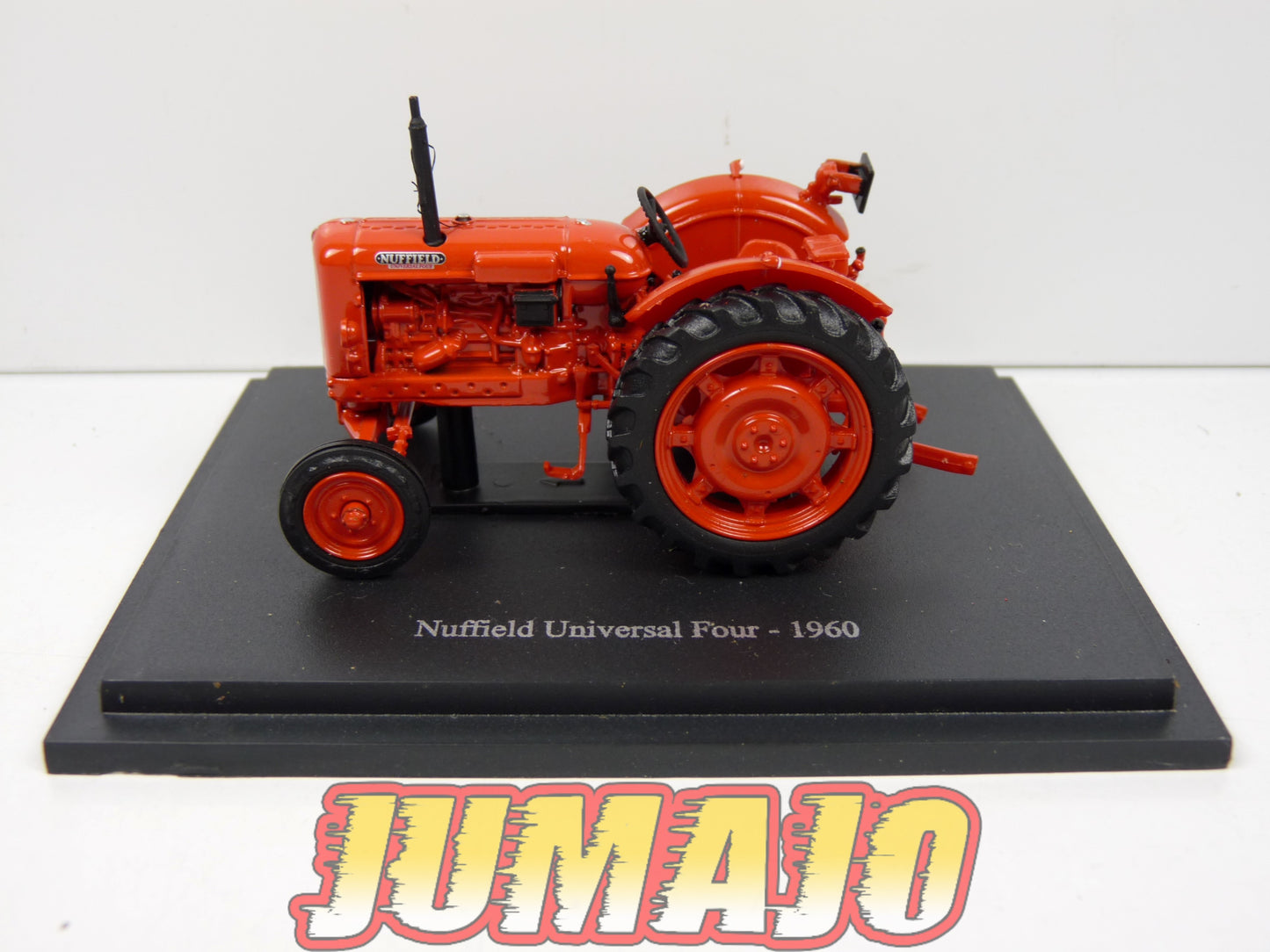 TR65 Tracteur 1/43 universal Hobbies : Nuffield Universal Four 1960