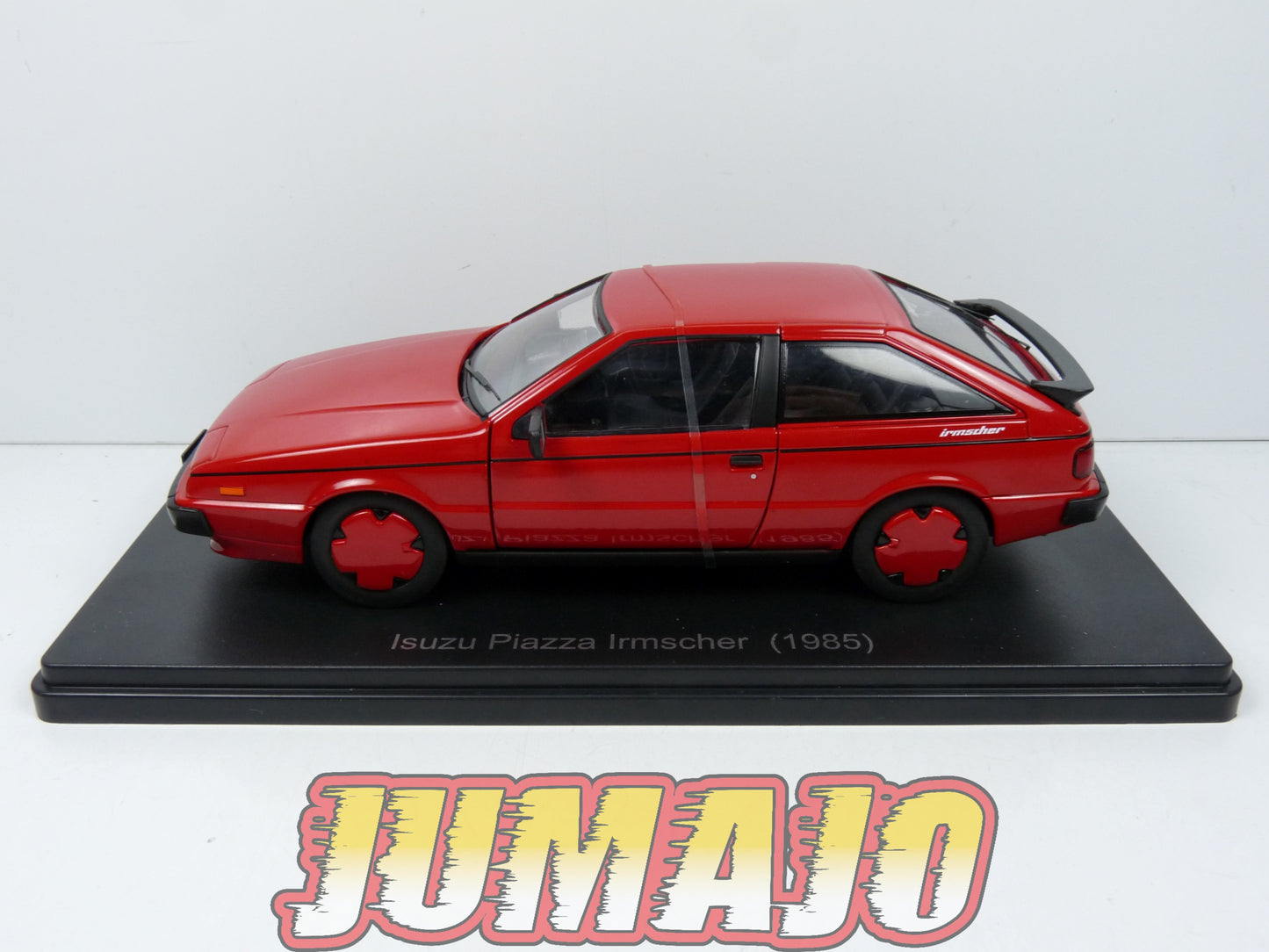 VQJ153 Voiture 1/24 Hachette Japon : ISUZU Piazza Irmscher 1985