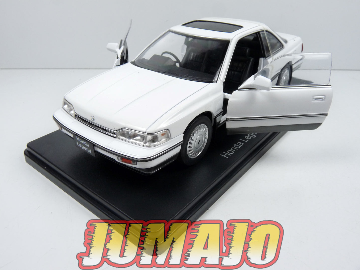 VQJ160 Voiture 1/24 Hachette Japon : HONDA Legend Coupe 1987