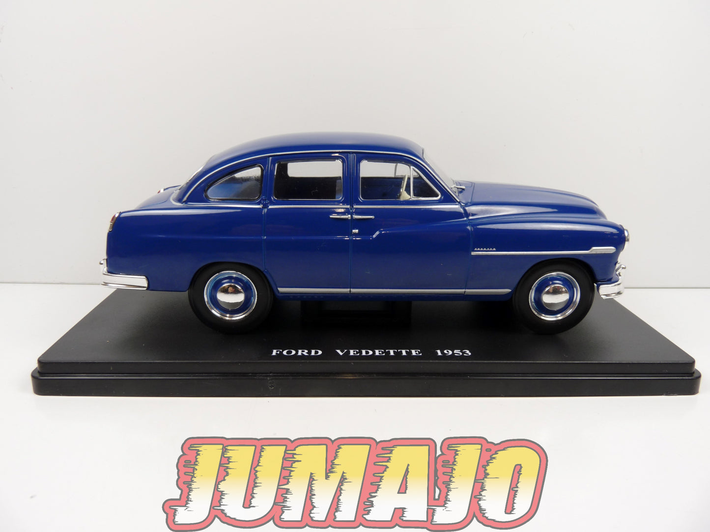 VQV36 Voiture 1/24 Hachette : FORD VEDETTE 1953