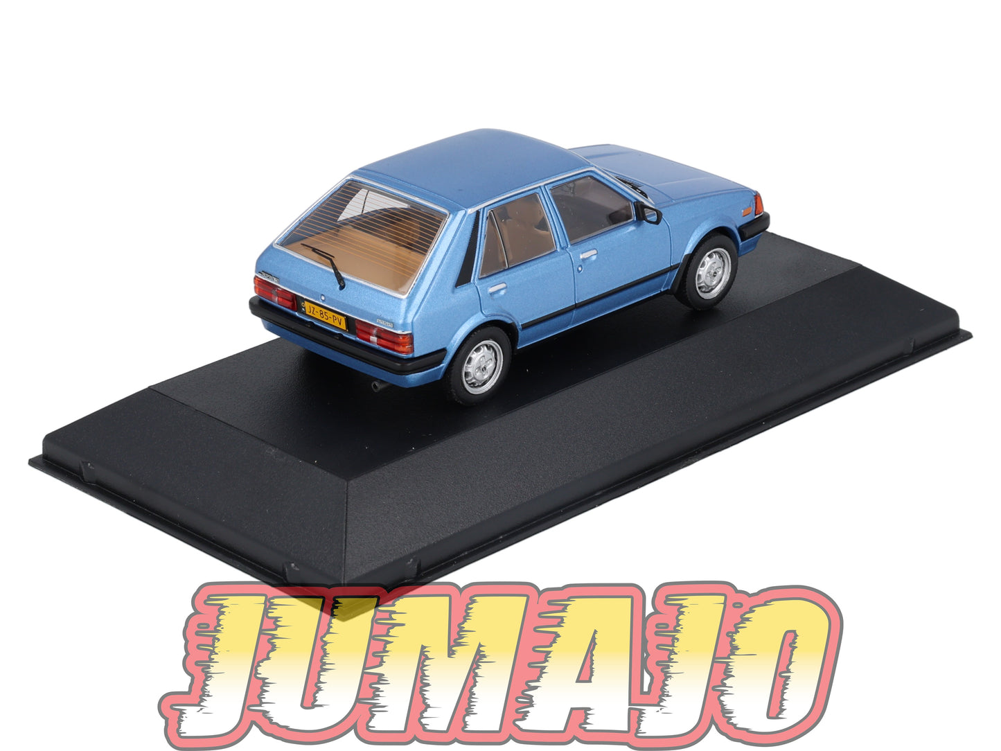 WHI2 Voiture 1/43 WHITEBOX : MAZDA 323 Hatchback 1982