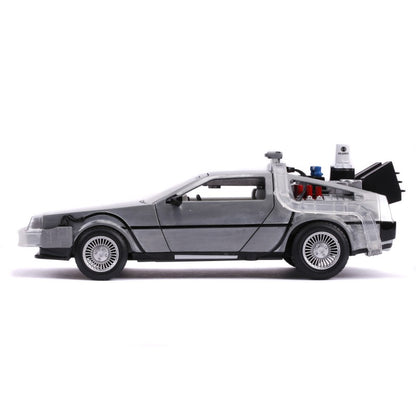 J541 Voiture 1/32 JADA  "back to the future" : DeLorean Retour vers le futur II