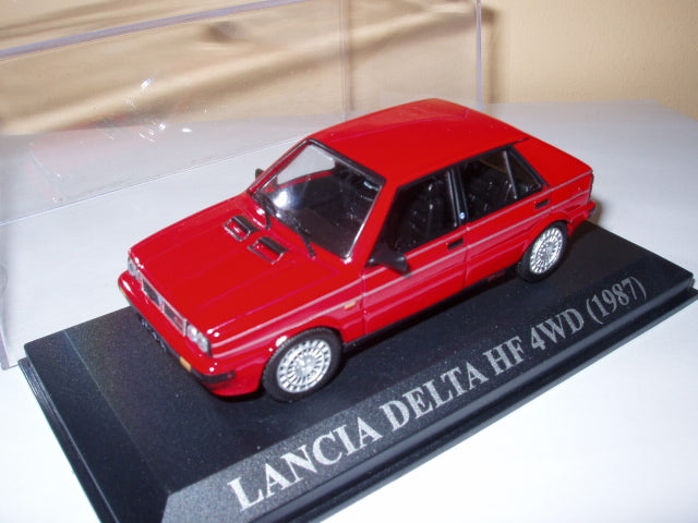 VA8 voiture 1/43 IXO Altaya PORTUGAL : Lancia Delta HF 4WD 1987
