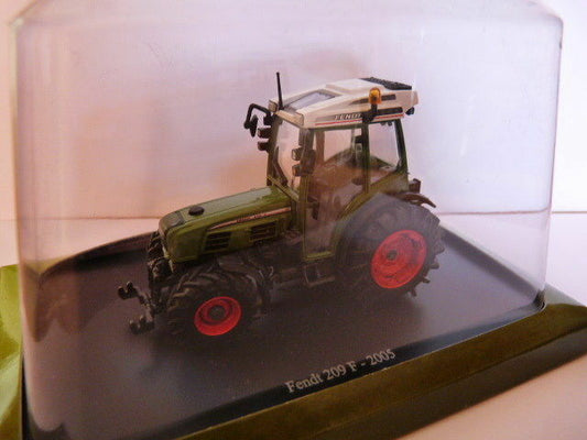 TR90 Tracteur 1/43 universal Hobbies : FENDT 209 F vigneron 2005 n°48