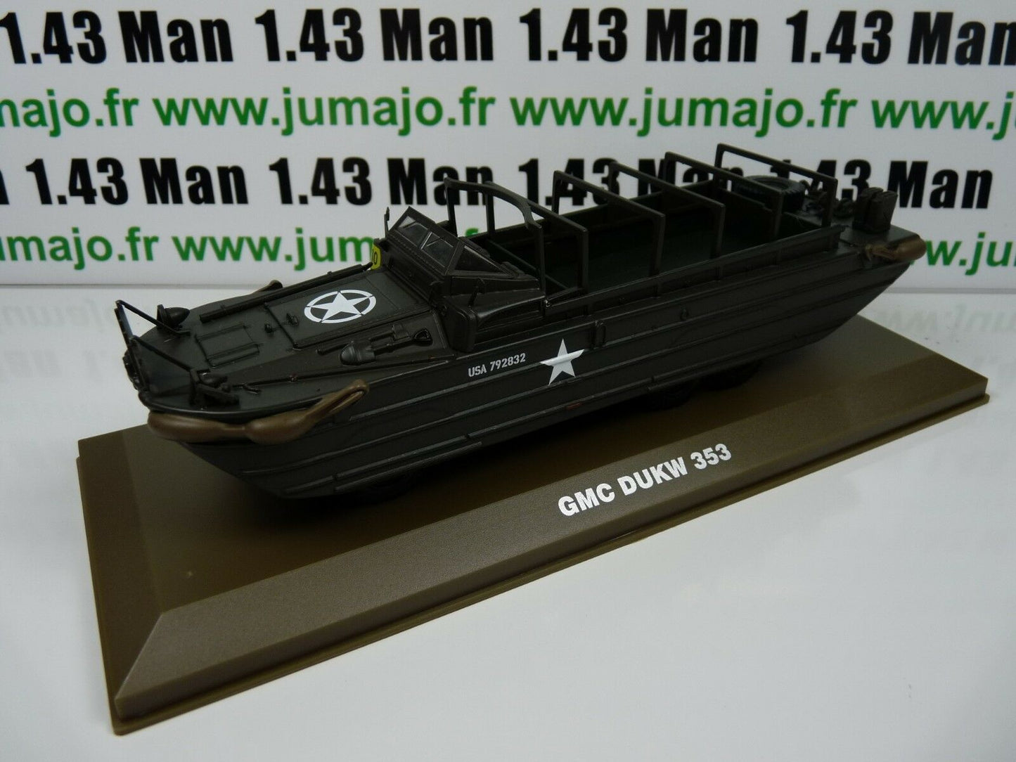 BL9 atlas IXO 1/43 Blindés WW2 : GMC DUKW 353 amphibie 25 cm