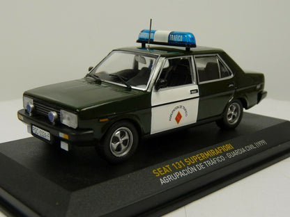 POS3 voiture 1/43 IXO altaya : Seat 131 Supermirafiori guardia civil Police 1979