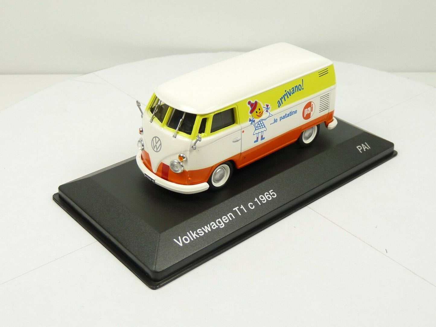 VCE4 1/43 IXO Commerciale Epoque : Volkswagen Kombi T1 c 1965 PAI