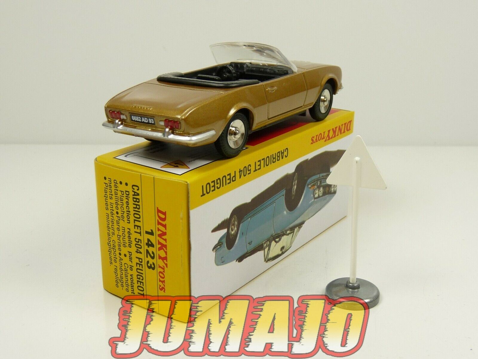 Dinky Toys 1423 Peugeot 504 Cabriolet Mint car in orig box Beauty