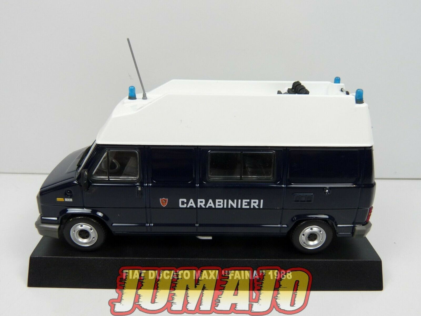 CR18 voiture 1/43 DeAGOSTINI CARABINIERI : FIAT DUCATO MAXI Faina 1988