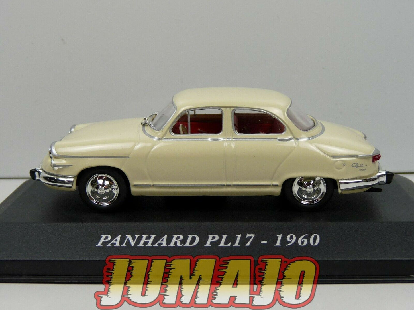 FA64 Voiture 1/43 IXO altaya Voitures d'autrefois PANHARD PL17 1960