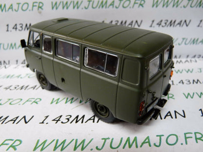 PLZ Voiture 1/43 IXO IST DeAgostini POLOGNE : UAZ 452 minibus militaire