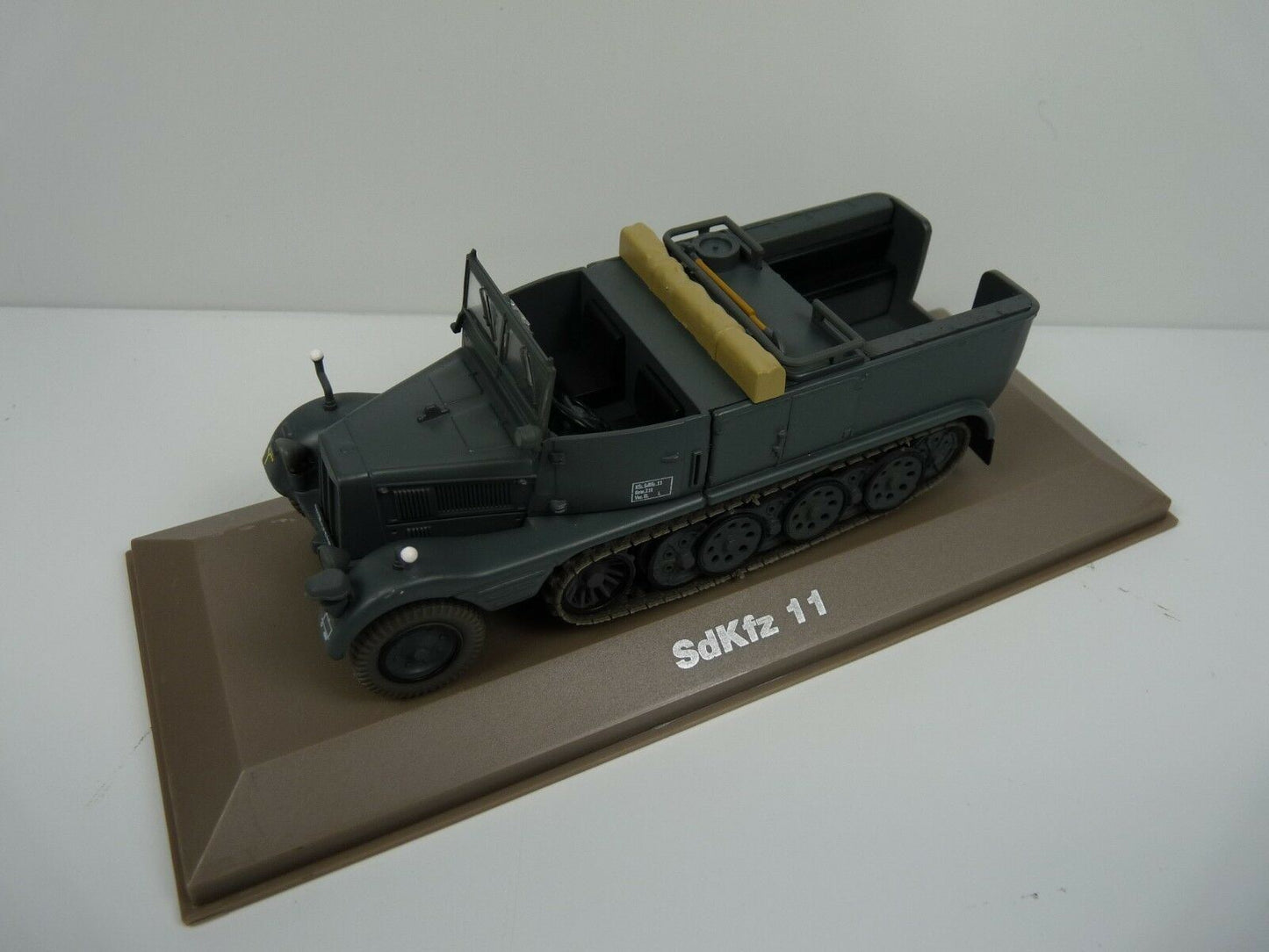 BL23Z atlas IXO 1/43 Blindés WW2 : SdKfz 11 Leichte Zukraftwagen semi-chenillé