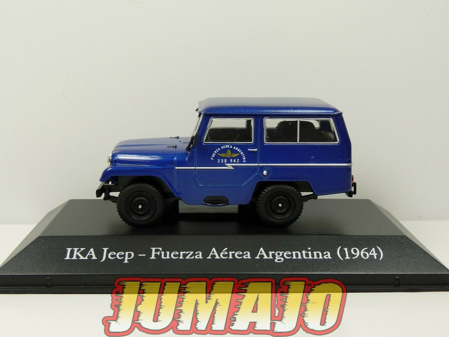 SER18 1/43 SALVAT Vehiculos Servicios IKA jeep willys Force Aérienne 1964