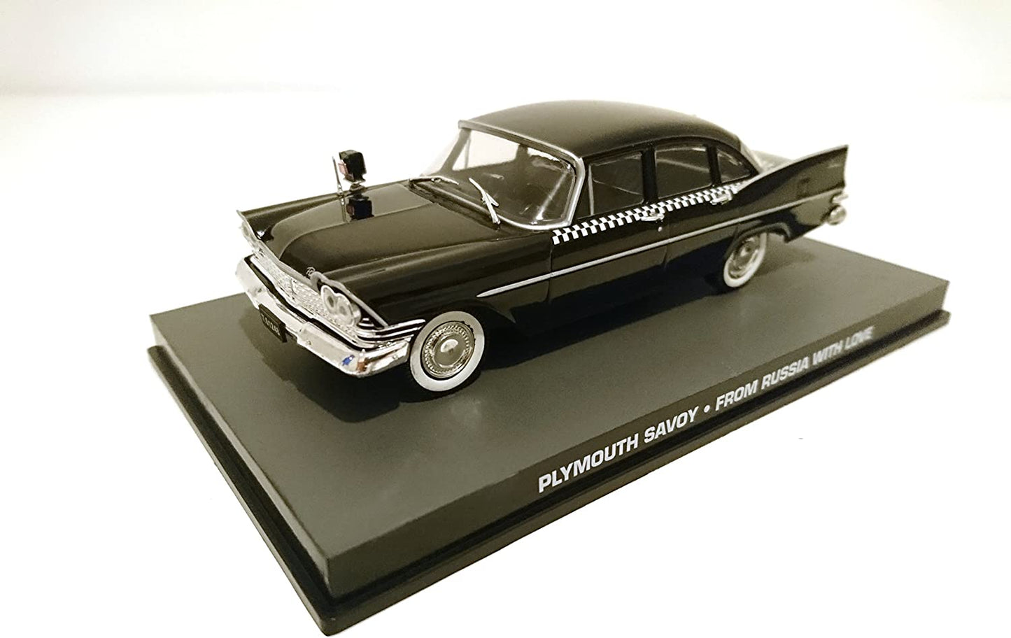 JB123 voiture 1/43 IXO 007 JAMES BOND Plymouth Savoy From Russia with Love