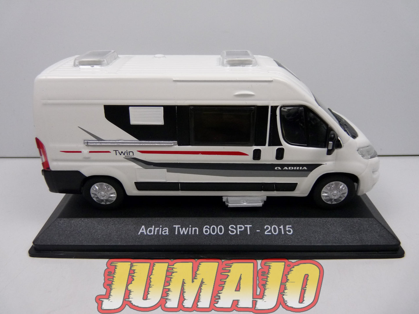 CC26 1/43 camping cars hachettes IXO : ADRIA Twin 600 SPT FIAT 2015