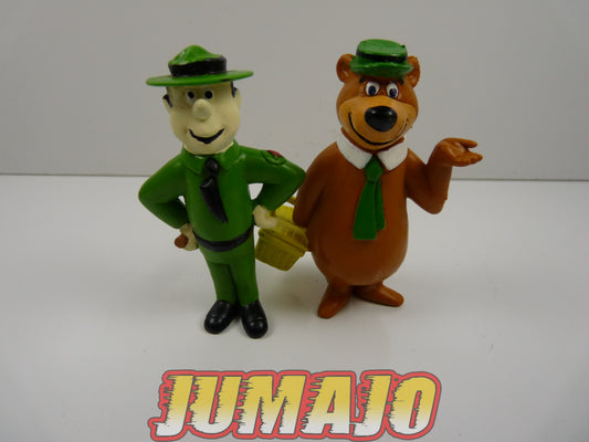FIG41 lot 2 figurines PVC Hanna Barbera Miniland : Yogi Bear Ranger