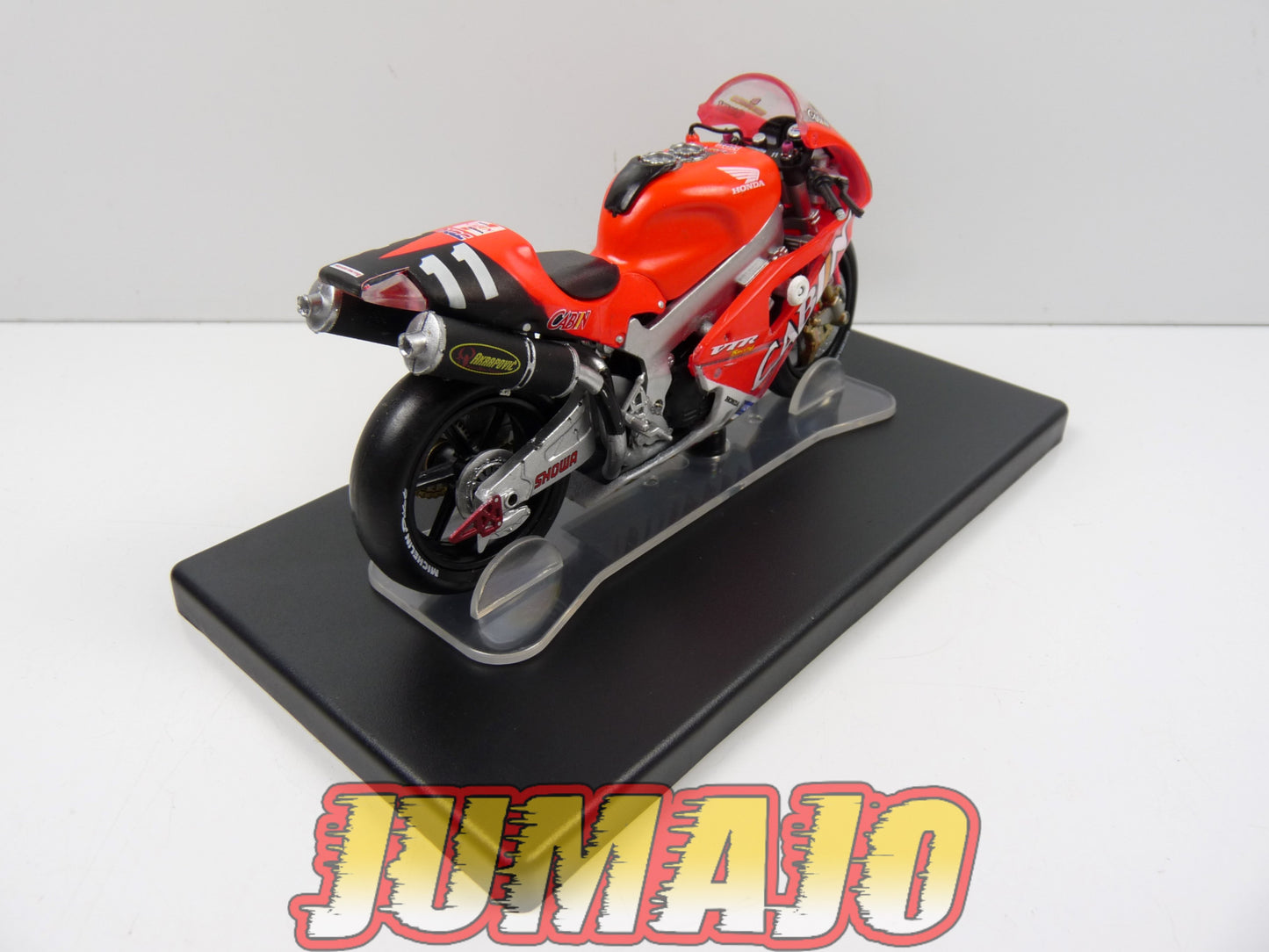 MR106 Moto Valentino Rossi LEO MODELS 1/18 : Honda VTR 1000 #11 8h Suzuka 2001