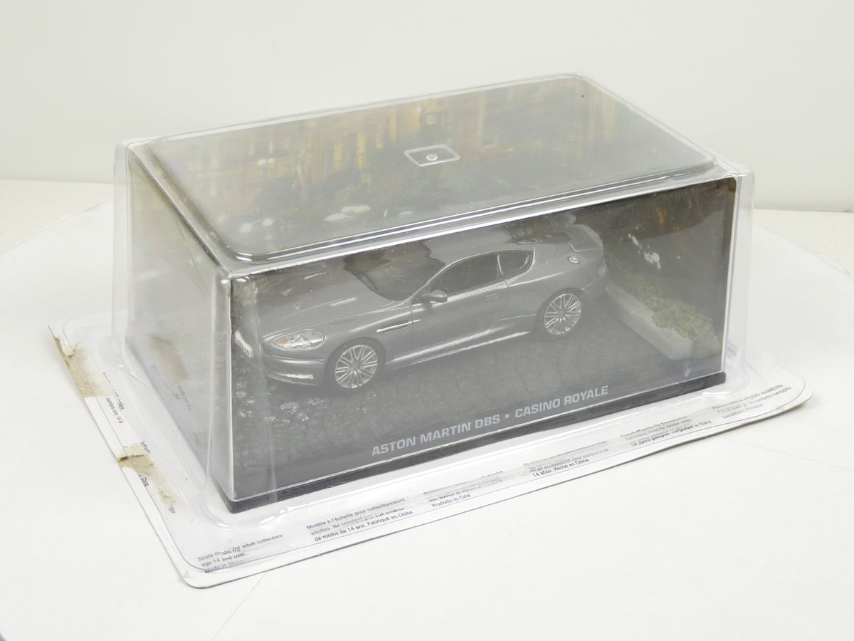 JB133 voiture 1/43 IXO 007 JAMES BOND : ASTON MARTIN DBS Casino Royal