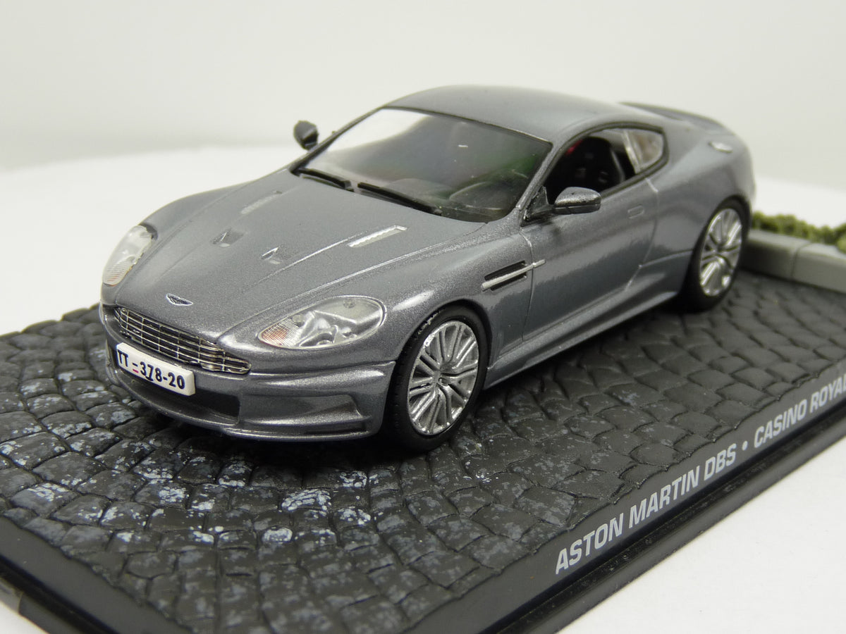 JB133 voiture 1/43 IXO 007 JAMES BOND : ASTON MARTIN DBS Casino Royal
