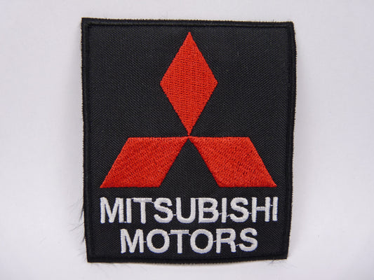 PTC104 Patch brodé thermocollé : logo Mitsubishi Motors largeur environ 7.5 cm hauteur environ 8.8 cm
