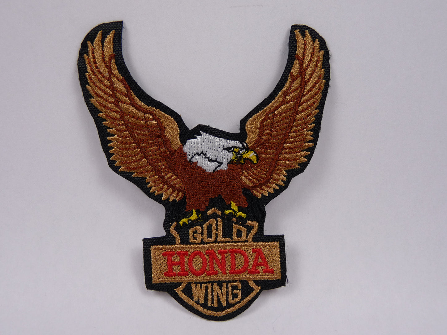 PTC10 Patch brodé thermocollé : logo Honda Goldwing largeur environ 7.5 cm hauteur environ 9 cm