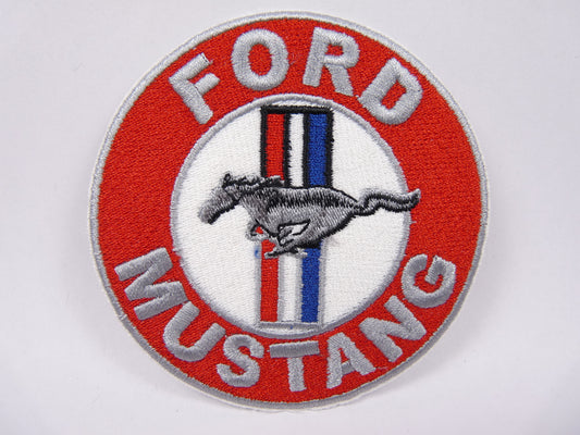 PTC62 Patch brodé thermocollé : logo Ford Mustang rouge Diamètre environ 9 cm