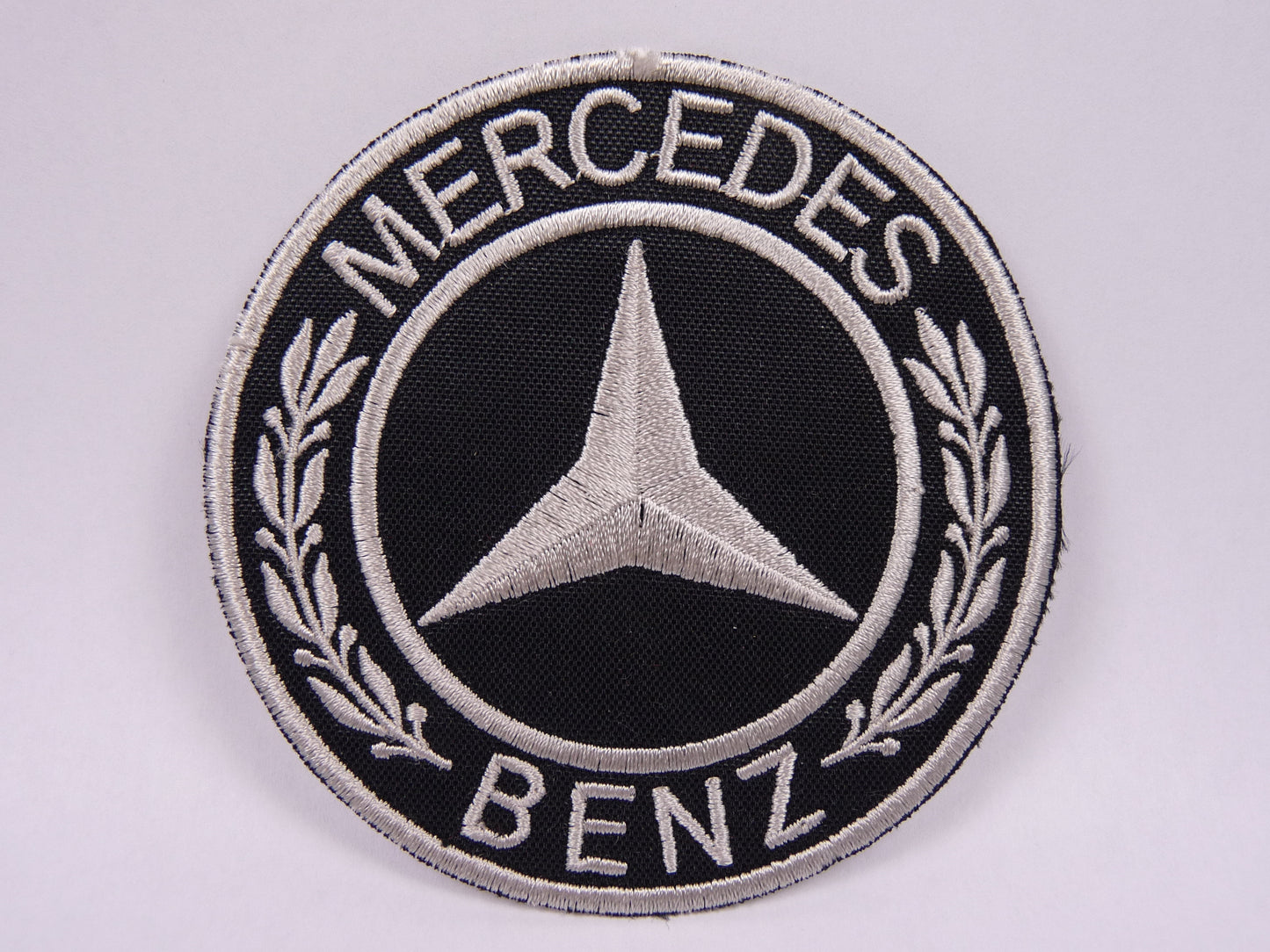 PTC98 Patch brodé thermocollé : logo Mercedes Diamètre environ 9 cm