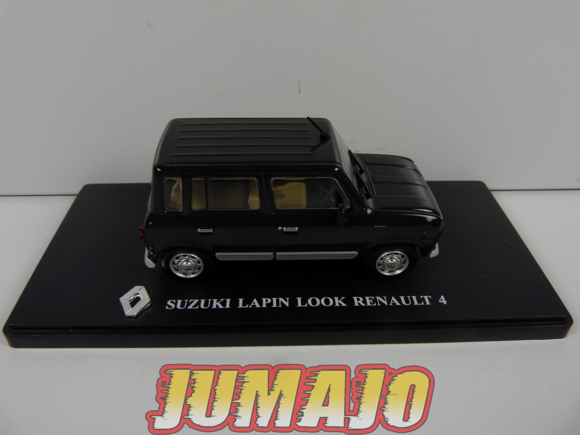 IXO - Voiture de couleur noire Suzuki lapin look – RENAULT 4 - 1