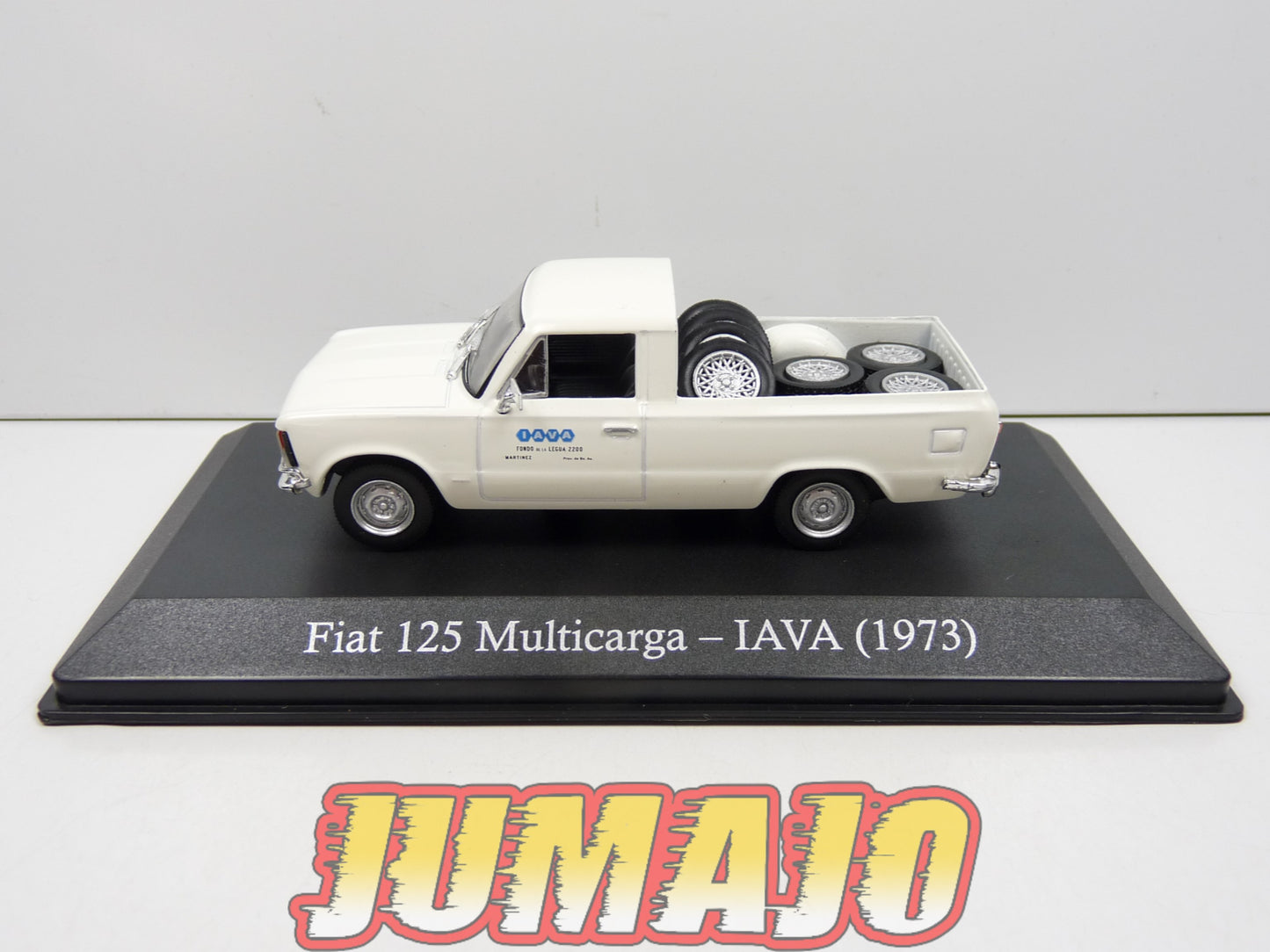 SER48 Voiture 1/43 SALVAT Vehiculos Servicios : FIAT 125 Multicarga - Pneu IAVA (1973)