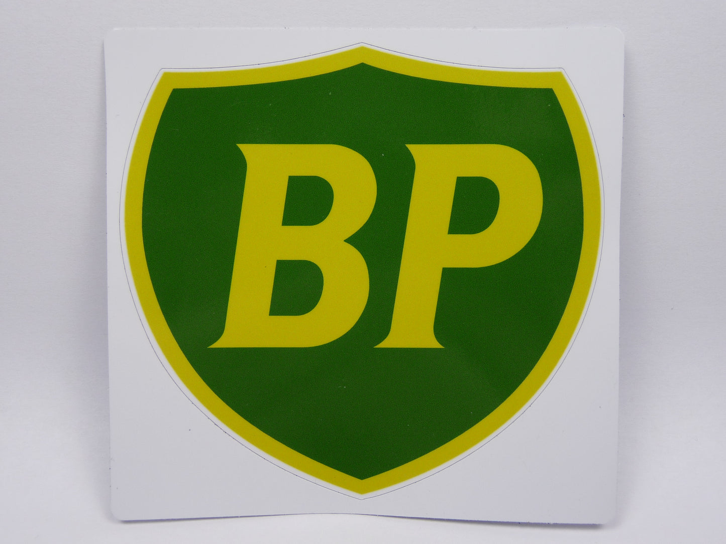 STK24 Sticker Autocollant : logo BP écusson Largeur 10.1 cm hauteur 10.2 cm